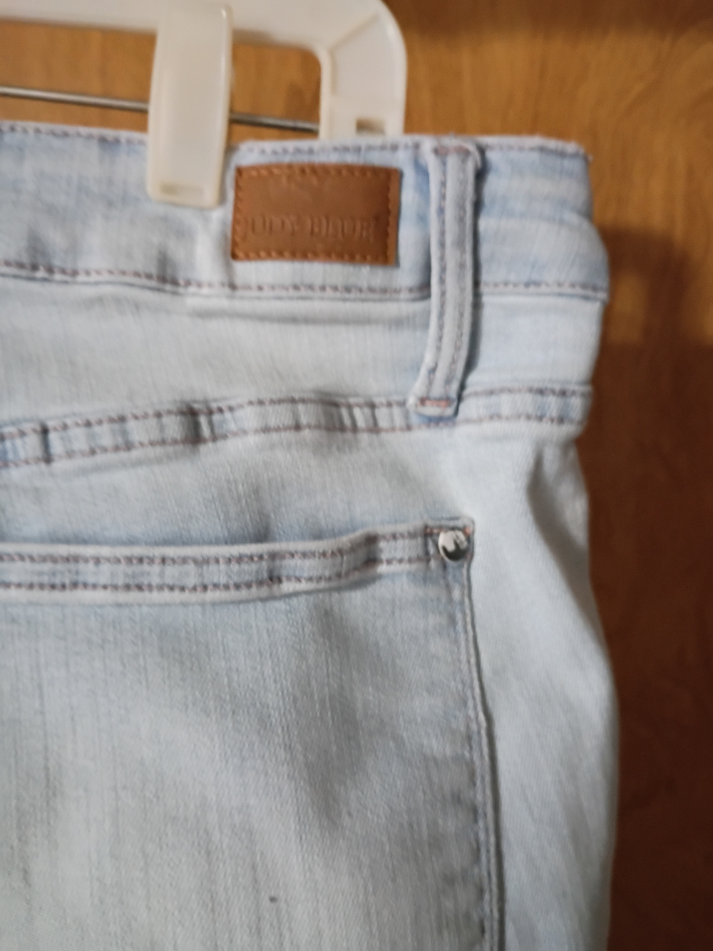 Judy Blue Light Wash Denim Jeans